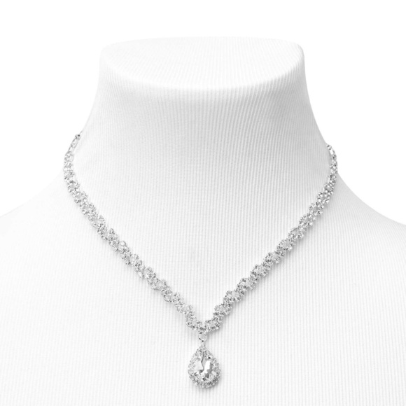 Claire's Silver Crystal Teardrop V-Neck Necklace and Earring Set - Picture 3 of 12